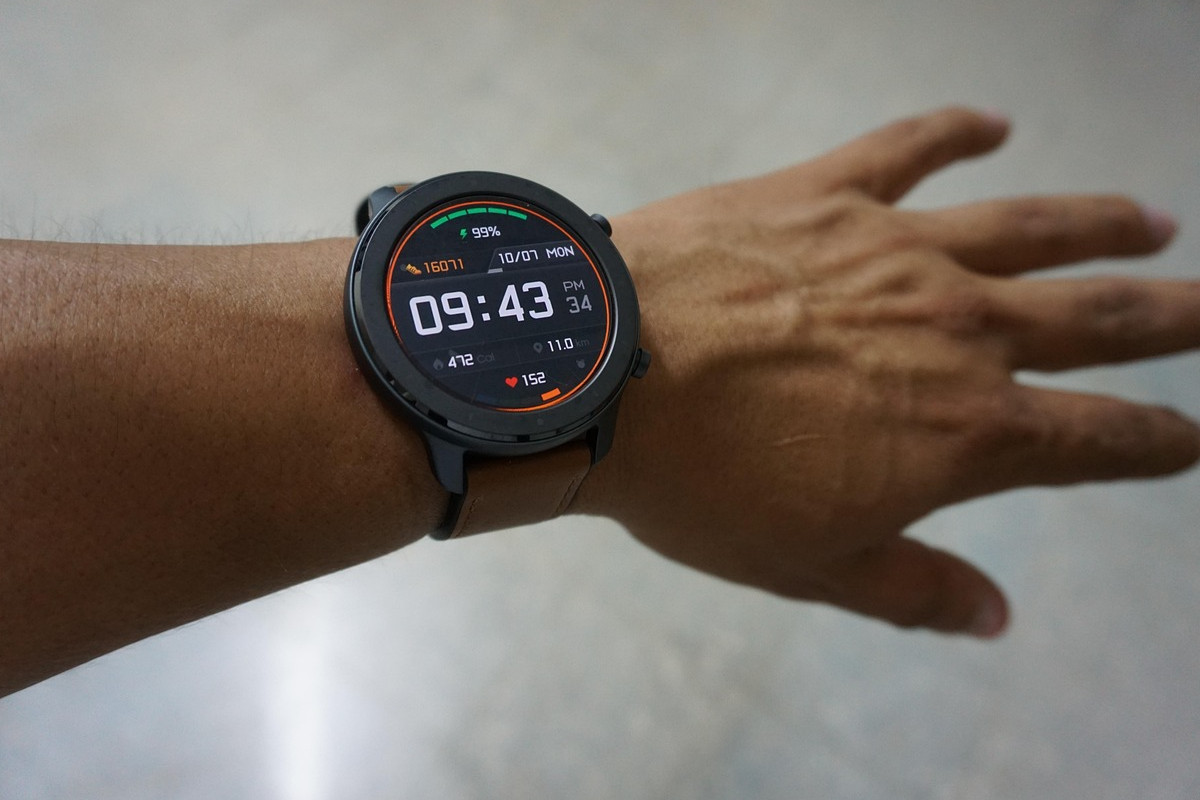 Relojes inteligentes baratos vs de gama alta. Imagen: Pixabay