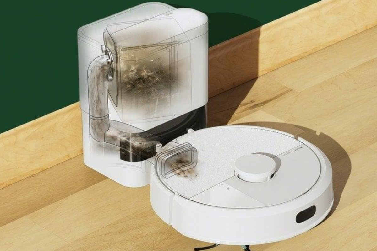 iRobot Roomba 105 Combo: el robot aspirador con fregado y base de autovaciado cae a 159 € con un 61 % de descuento