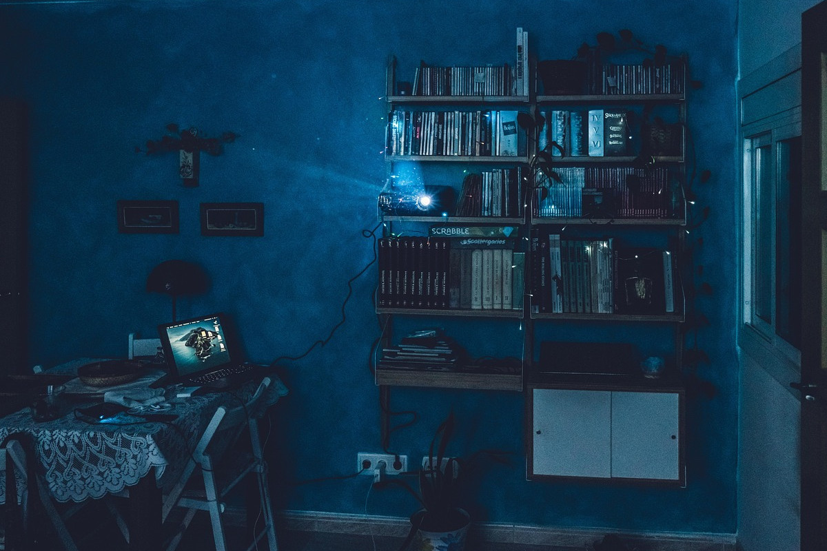 Mini cine en casa. Imagen: Pixabay