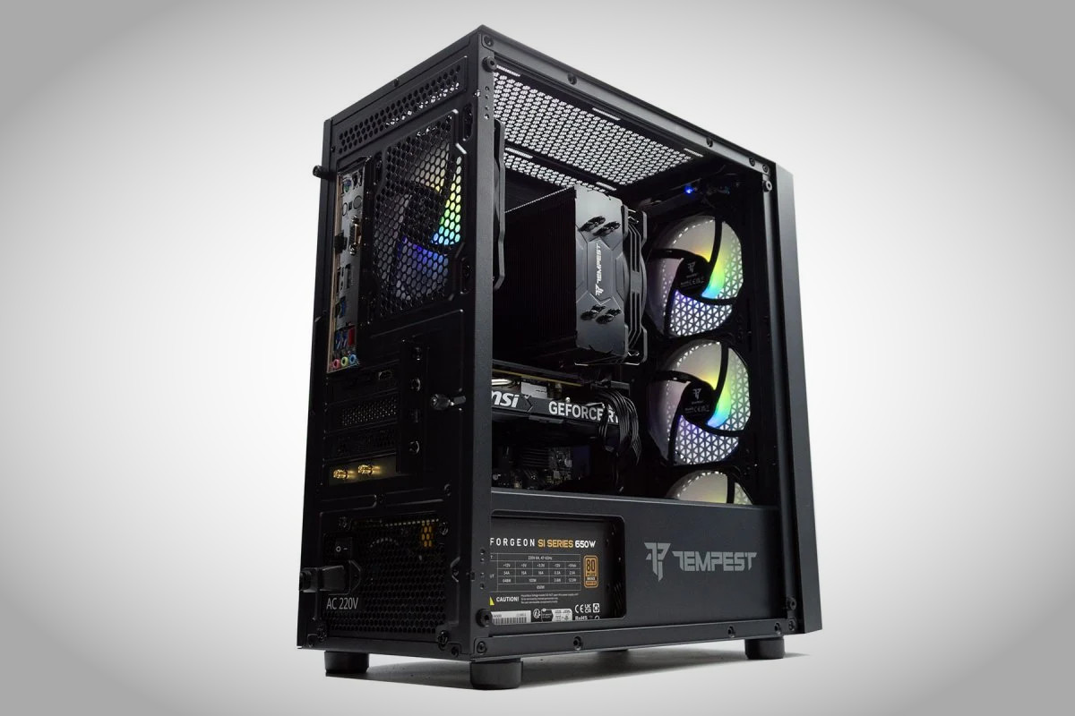 PcCom Ready V2. Imagen: PcCom