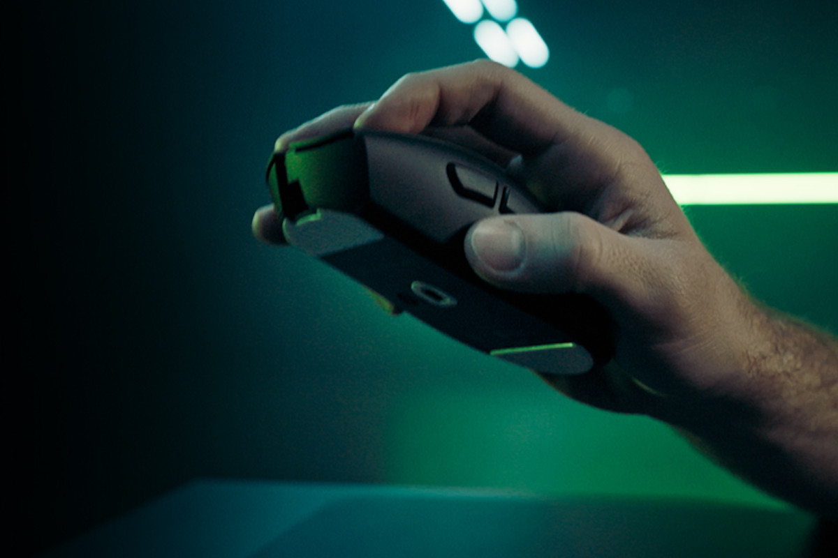 Razer DeathAdder V4 Pro: precisión y ligereza extrema en un diseño ergonómico para esports