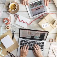 Ideas de regalos tecnológicos por menos de 50 euros para acertar esta Navidad